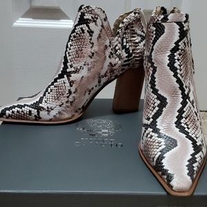 Vince Camuto taupe snake booties size 9m5